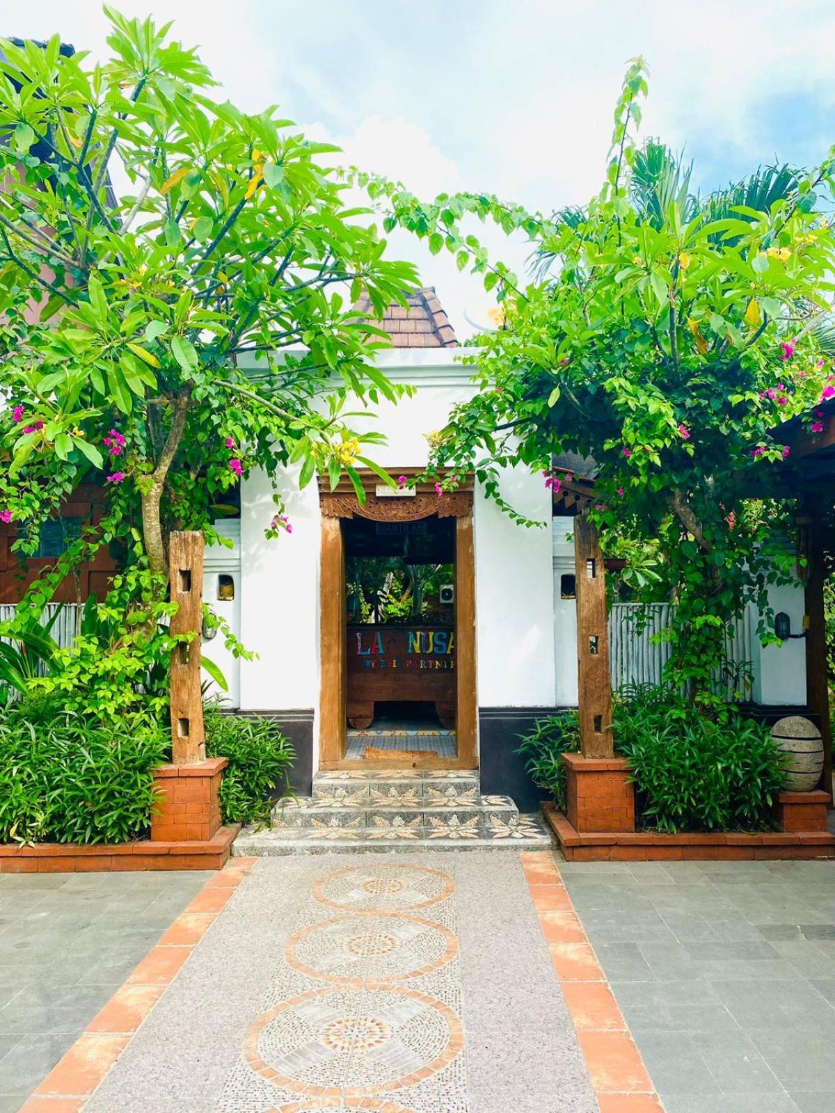 La Nusa Penida Homestay By Bijak Toyapakeh ภายนอก รูปภาพ